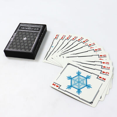 कस्टम डिजाइन लोगो के साथ 320gsm ब्लैक कोर पेपर कस्टम खेल कार्ड 57x87 मिमी आकार में